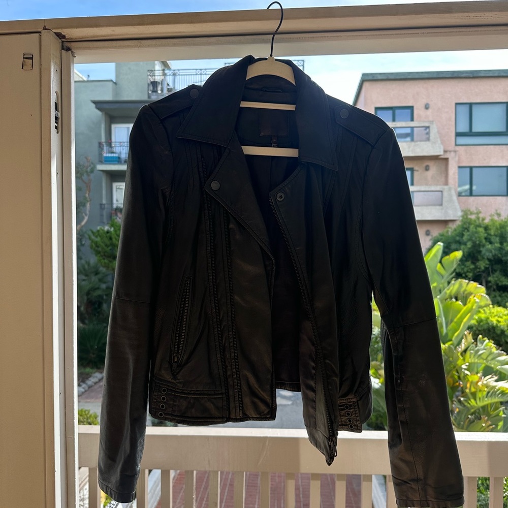 Leather jacket - Picture 2 of 2